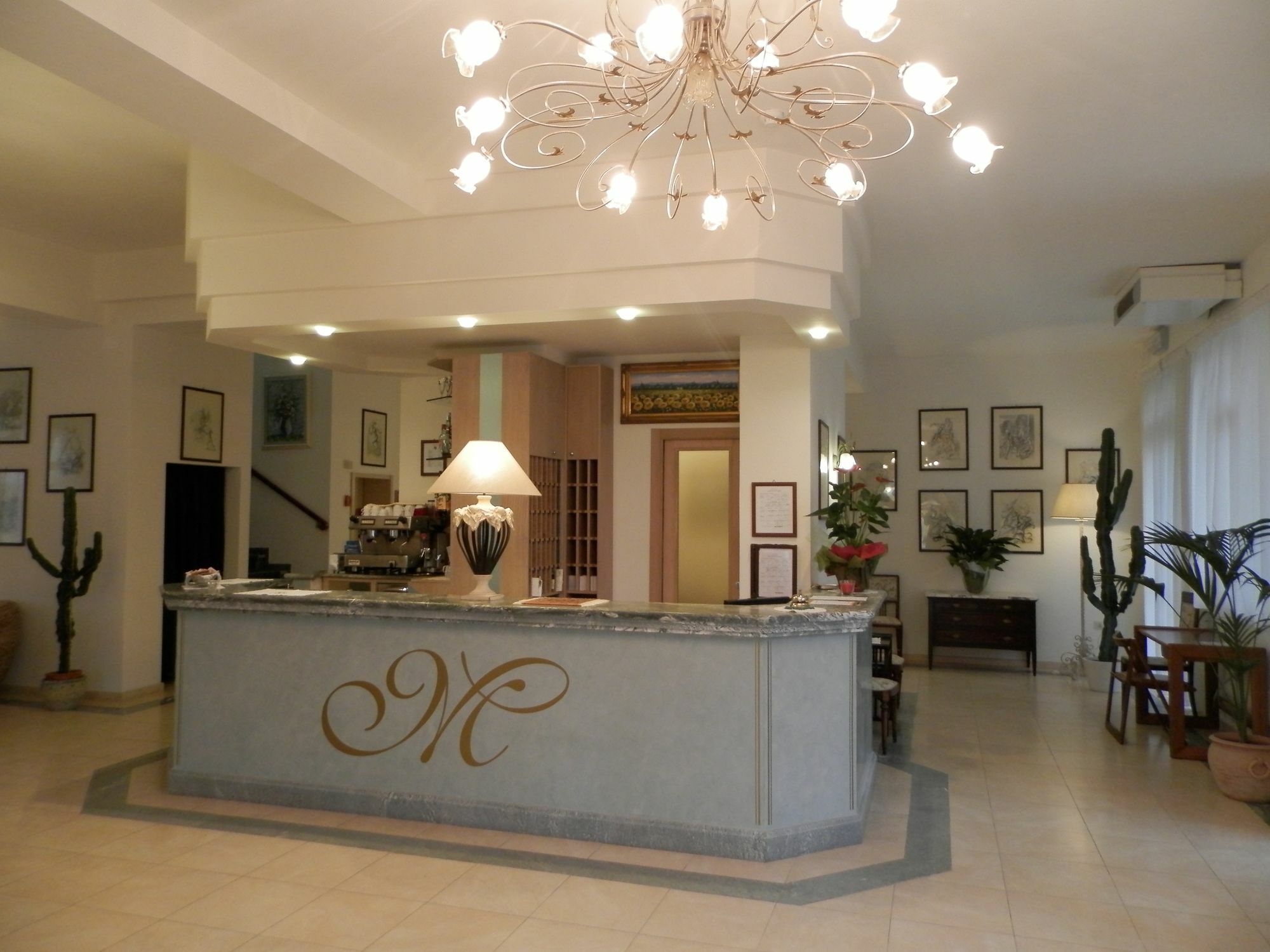 Hotel Mediterraneo Марина-ди-Пьетрасанта Экстерьер фото